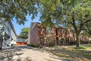 90 McGowen St, Houston, TX 77006 - Photo 2