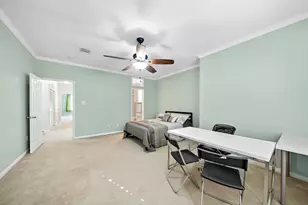 90 McGowen St, Houston, TX 77006 - Photo 18