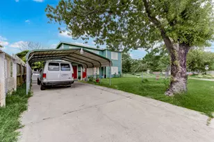 1202 Hunter Dr, Texas City, TX 77590 - Photo 4