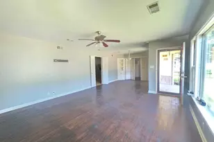 3112 15th St, Bay City, TX 77414 - Photo 6