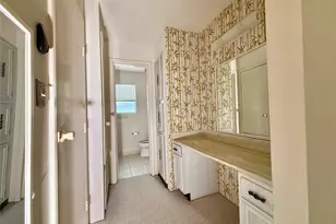 11002 Hammerly Blvd, Houston, TX 77043 - Photo 12