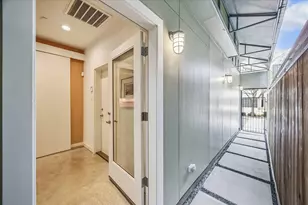 530 W 26th St, Houston, TX 77008 - Photo 8