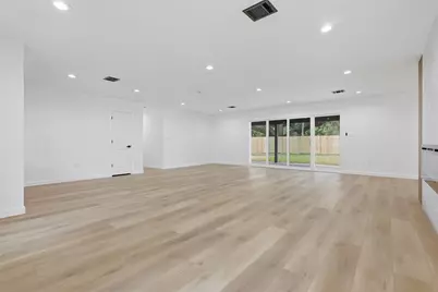 4829 Willowbend Boulevard, Houston, TX 77035 - Photo 6