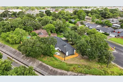 4829 Willowbend Boulevard, Houston, TX 77035 - Photo 26