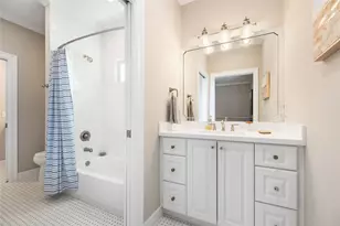 1705 Chippendale Rd, Houston, TX 77018 - Photo 32