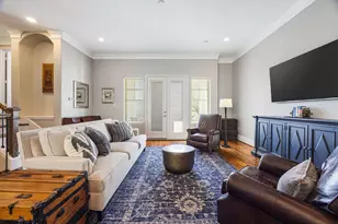 1010 W 24th St, Houston, TX 77008 - Photo 14