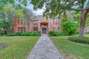 13710 Bayou Pkwy Ct, Houston, TX 77077 - Photo 2