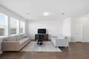 18518 Snowy River Ln, Katy, TX 77449 - Photo 6