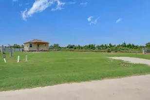 1243 Rd 5263, Cleveland, TX 77327 - Photo 24