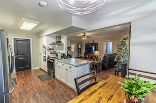 1453 Pin Oak Dr, Bellville, TX 77418 - Photo 6