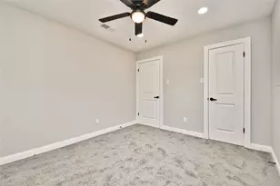 2035 Round Spring Dr, Houston, TX 77339 - Photo 10