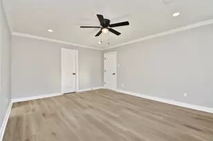 2035 Round Spring Dr, Houston, TX 77339 - Photo 8