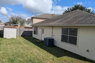 21015 Hidden Bridle Ct, Houston, TX 77073 - Photo 14