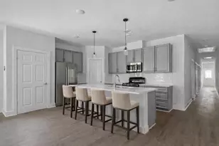 6010 Bobby Burns St, Houston, TX 77028 - Photo 2