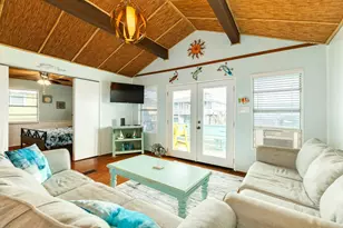 411 Seashell Dr, Surfside Beach, TX 77541 - Photo 8