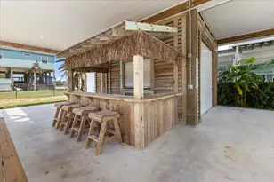 965 Wommack, Crystal Beach, TX 77650 - Photo 34