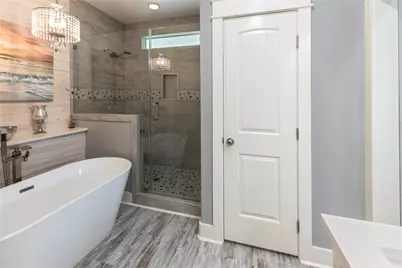 965 Wommack, Crystal Beach, TX 77650 - Photo 16