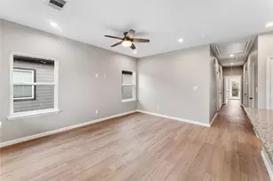 5218 Jezebel St, Houston, TX 77033 - Photo 10