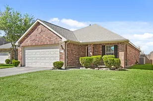 2134 Vermillion Oak St, Fresno, TX 77545 - Photo 2