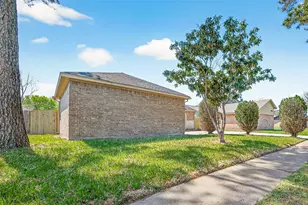 16611 Moary Firth Dr, Houston, TX 77084 - Photo 2