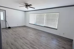 3818 Linkwood Dr, Houston, TX 77025 - Photo 8