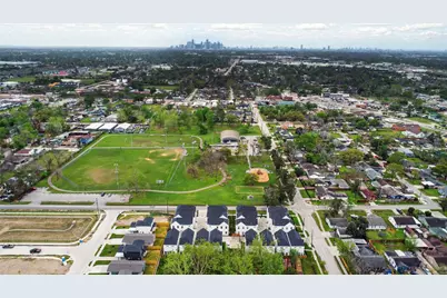 9902 Clark Road #B, Houston, TX 77076 - Photo 38
