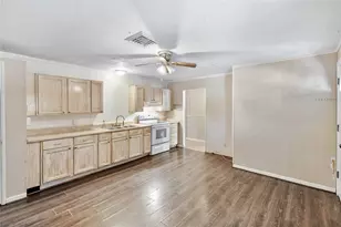 918 Big Deer Dr, Crosby, TX 77532 - Photo 6