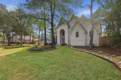 10 Raintree Place, The Woodlands, TX 77381 - Photo 4