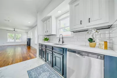 1569 Elliott Street, Houston, TX 77023 - Photo 16