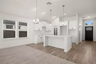 8311 Amber Summit Ln Ln, Angleton, TX 77515 - Photo 6