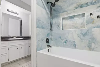 12107 Moorcreek Drive, Houston, TX 77070 - Photo 24