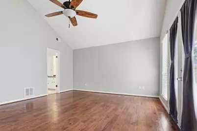 12107 Moorcreek Drive, Houston, TX 77070 - Photo 16