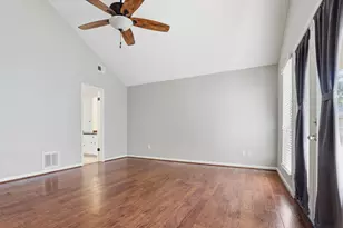 12107 Moorcreek Dr, Houston, TX 77070 - Photo 16