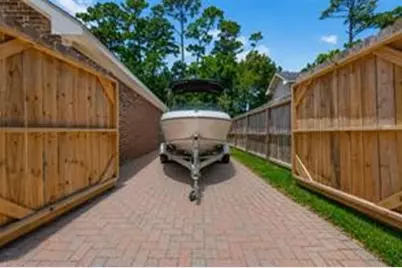 3319 Hemingway Drive, Montgomery, TX 77356 - Photo 2