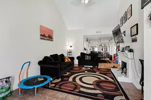 2100 Tanglewilde St, Houston, TX 77063 - Photo 6