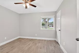 9626 Desert Flower Ln, Houston, TX 77086 - Photo 18