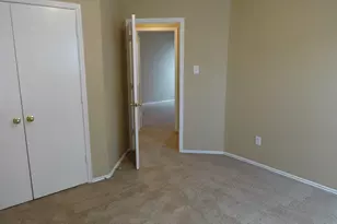 8915 Chisholm Wood Ln, Houston, TX 77075 - Photo 4