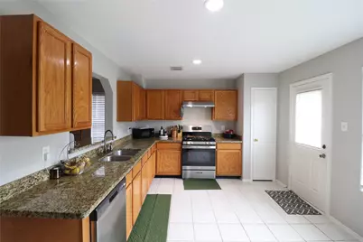 811 Slate Valley Lane, Spring, TX 77373 - Photo 6
