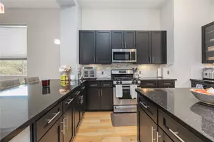 5639 Petty St, Houston, TX 77007 - Photo 14