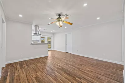 102 Lottie Lane, Friendswood, TX 77546 - Photo 10