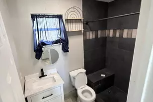 7234 Bywood St, Houston, TX 77028 - Photo 6