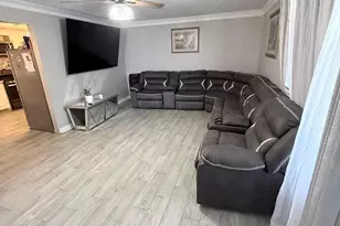 7234 Bywood St, Houston, TX 77028 - Photo 18