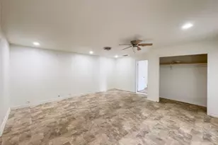 1241 Chevy Chase Dr, Angleton, TX 77515 - Photo 18