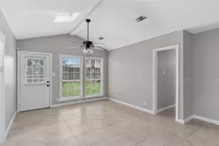 1110 Woods Dr, Liberty, TX 77575 - Photo 12