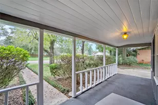 1110 Woods Dr, Liberty, TX 77575 - Photo 2