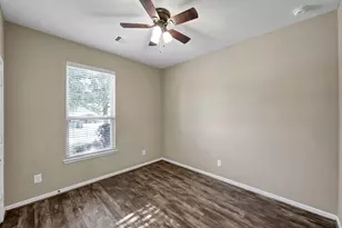 2026 Parnevik Pl, Conroe, TX 77304 - Photo 22