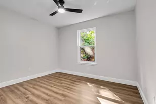 5945 Sinclair Dr, Montgomery, TX 77316 - Photo 14