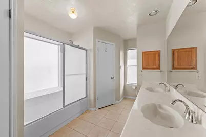 9402 Walnut Glen Drive, Houston, TX 77064 - Photo 34