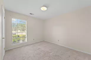 9402 Walnut Glen Dr, Houston, TX 77064 - Photo 24