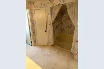 5622 Green Springs Drive, Houston, TX 77066 - Photo 18